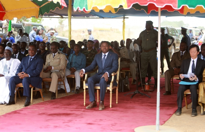 Faure Gnassingbe lance les travaux des ponts Koumongou et Kara (4)