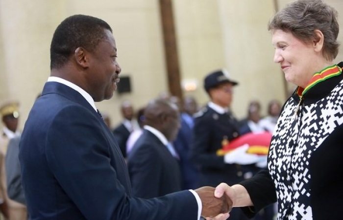 29 Mars 2017 : Mme Helen Clark, Administrateur du PNUD, élevée au rang de Commandeur de l'Ordre du Mono par le Chef de l'Etat Faure Gnassingbé  (5)