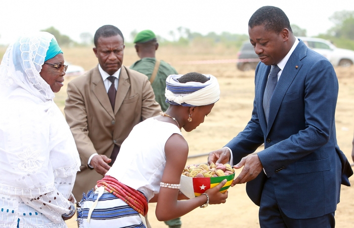 Faure Gnassingbe lance les travaux des ponts Koumongou et Kara (5)