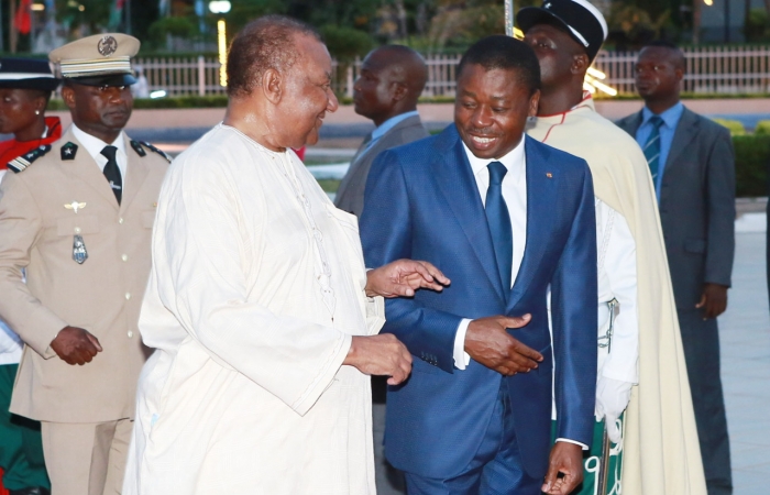 Faure Gnassingbé et Gilchrist Olympio au monument de l'independance