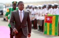 Arrivée du Chef de l'État Faure Gnassingbé pour la cérémonie de dévoilement des fresques -Le chemin de la Paix- sur les murs de l'aéroport International de Lomé