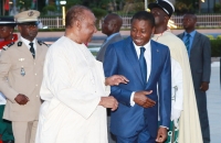 Faure Gnassingbé et Gilchrist Olympio au monument de l'independance