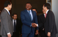 Le Chef de l'Etat Togolais Faure Gnassingbé à l'issue de l'audience avec l'ambassadeur de Chine au Togo et le groupe CTCE