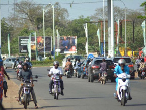 La taxe sur les véhicules à moteur sauf les motocyclettes de moins de 125 cm3 est en vigueur