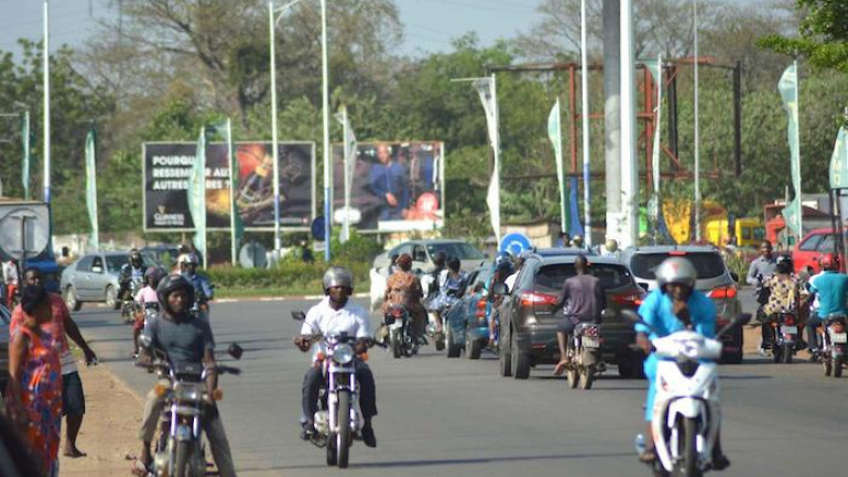 La taxe sur les véhicules à moteur sauf les motocyclettes de moins de 125 cm3 est en vigueur