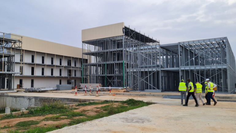 L&#039;hôpital Saint Pérégrin devient Dogta-Lafiè