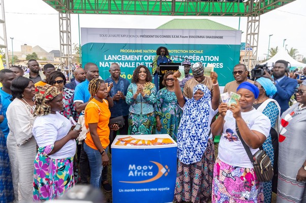 le-gouvernement-lance-un-nouveau-programme-de-transferts-monetaires-pour-700-000-menages