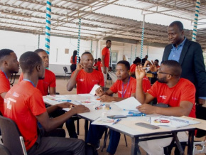 universite-de-lome-lancement-de-l-innovation-crunch-time-dediee-aux-etudiants-en-ingenierie