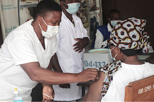Vaccination Covid-19 : le Togo lance la dose de rappel