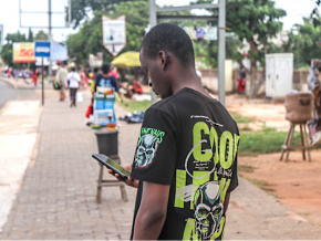 Téléphonie mobile : ‘de grands progrès restent à faire’ sur les tarifs (Arcep)