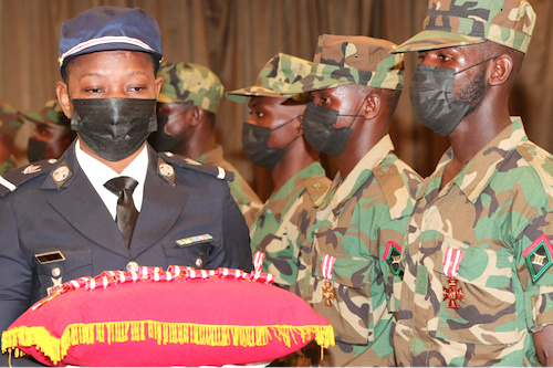 21 militaires décorés de la Croix de Vaillance