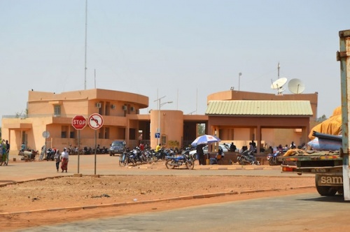 Le Togo, le Burkina et l&#039;UEMOA redynamisent le fonctionnement du poste du contrôle juxtaposé