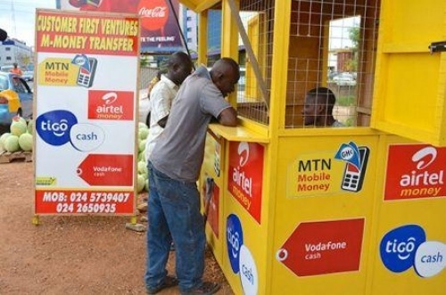 Ghana : le nombre de comptes de mobile money a atteint 23,9 millions en 2017, soit une progression de 21,34 % sur 1 an