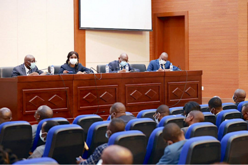 Vers un nouveau programme d&rsquo;investissements publics pour 2023-2025