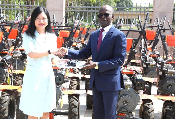 mecanisation-agricole-le-togo-beneficie-d-un-appui-de-la-chine