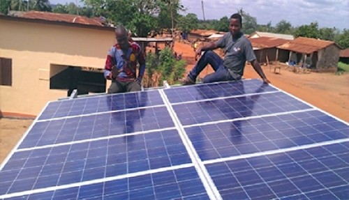 La BOAD entend participer à un projet d’électrification rurale dans 62 localités togolaises