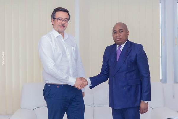 logistique-portuaire-le-suisse-fracht-s-implante-a-lome