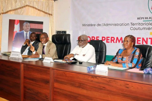 CPC : la mise en place des institutions de la Ve R&eacute;publique au c&oelig;ur des &eacute;changes