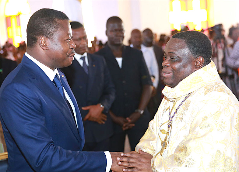 Parfaite communion entre le Chef de l’Etat SEM Faure Gnassingbé et les catholiques de Kovié