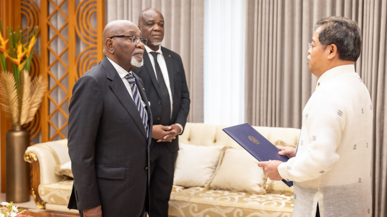 diplomatie-trois-nouveaux-ambassadeurs-accredites-au-togo