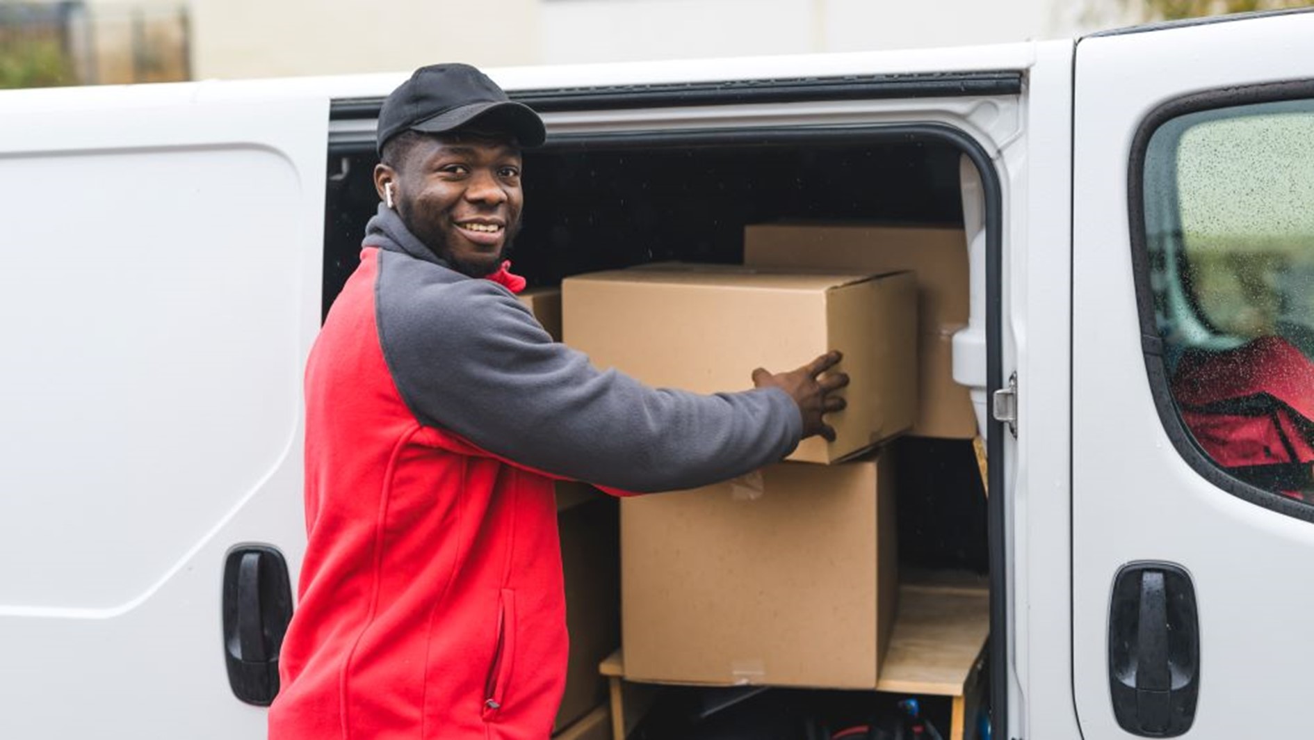 la-poste-alerte-sur-une-arnaque-a-la-livraison-de-colis