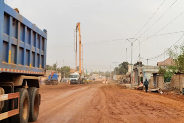 Début des travaux de la route de Ségbé