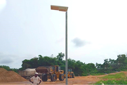 Électrification rurale : le déploiement des 50 000 lampadaires connectés est acté