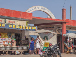 Décentralisation : vers une meilleure gestion des marchés