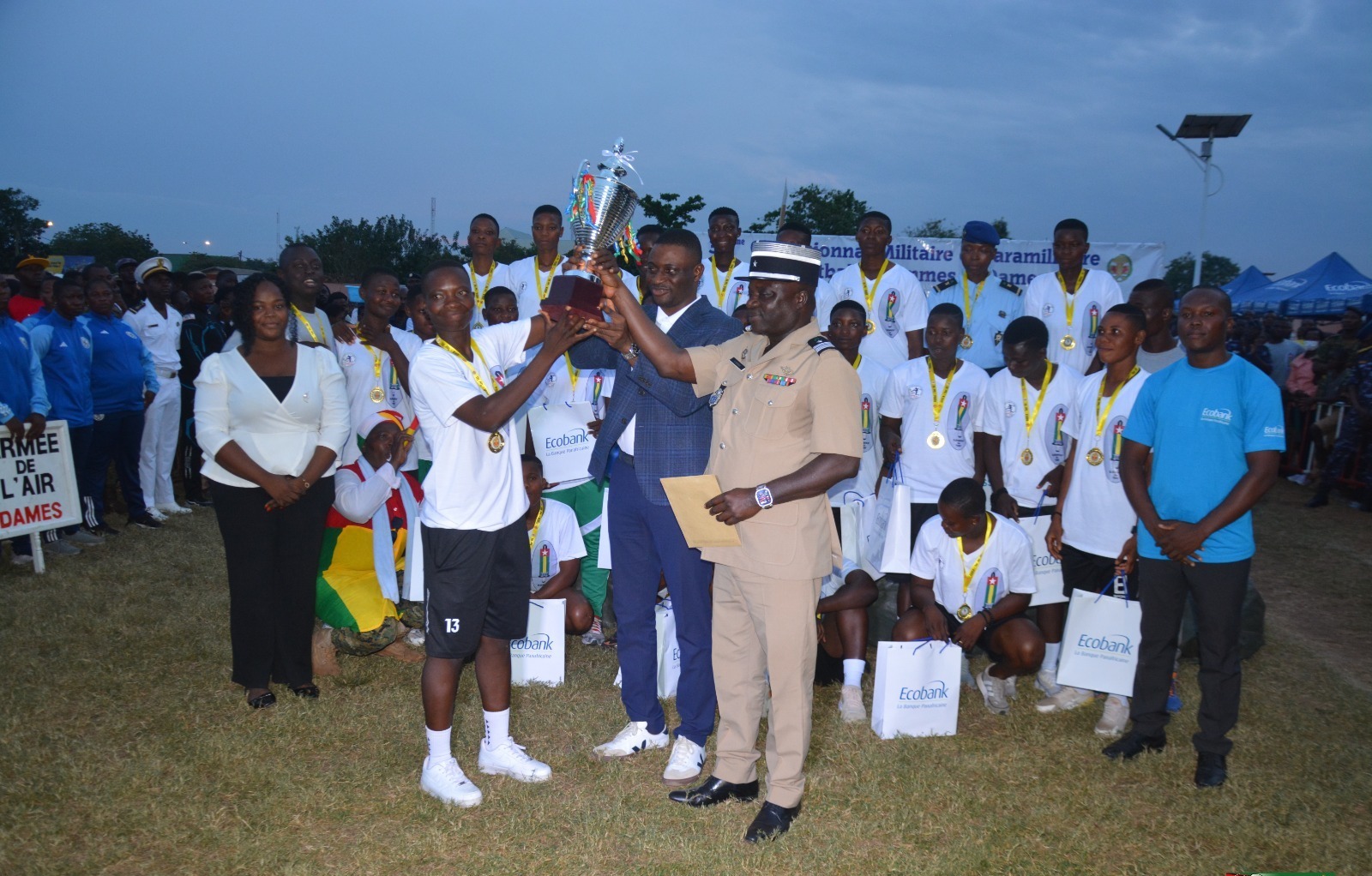 championnat-militaire-et-paramilitaire-de-football-la-police-nationale-et-l-armee-de-terre-sacrees-championnes