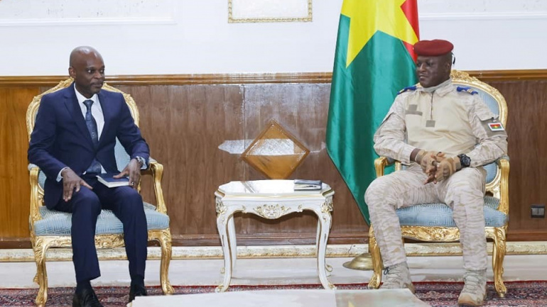 le-ministre-des-affaires-etrangeres-recu-a-ouagadougou