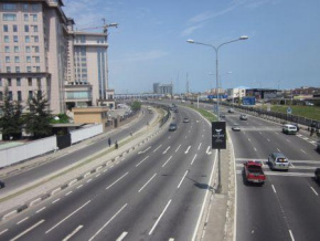Nigeria: six grandes compagnies vont construire de nouvelles routes dans le cadre d&#039;un partenariat public-privé