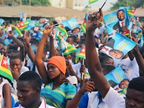 Togo : la jeunesse se mobilise et se forme pour bénéficier des 20% des marchés publics octroyés par le Chef de l’Etat