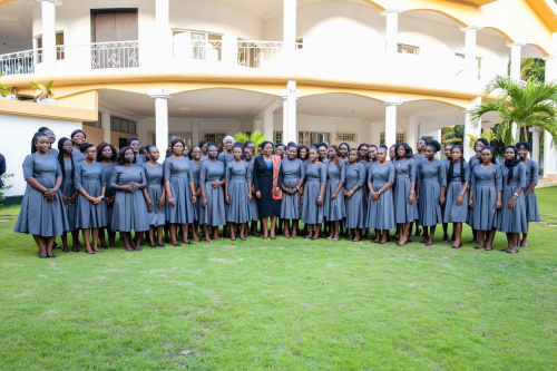 PEFA : la 2ème cohorte du programme d’excellence pour les jeunes filles est lancée
