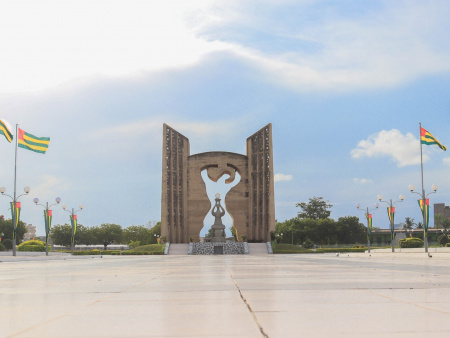 Lom&eacute; abritera un sommet r&eacute;gional sur la coop&eacute;ration &eacute;nerg&eacute;tique en d&eacute;cembre