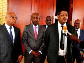 Les réformes institutionnelles au sein de la CEDEAO et la crise guinéenne, objets d’échanges au Palais de la Présidence