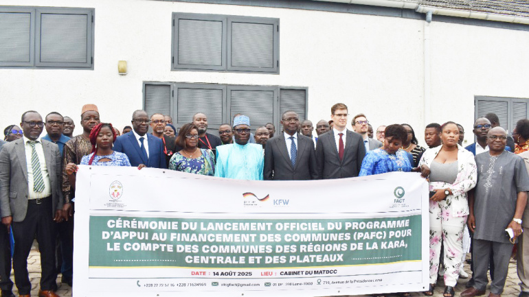 decentralisation-des-communes-de-3-regions-beneficient-d-un-programme-d-appui-au-financement