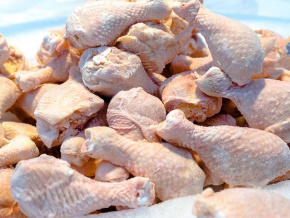 L’importation des viandes de volailles surgelées temporairement suspendue, en soutien aux acteurs locaux