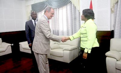 La présidente de l’Assemblée nationale a reçu l’ambassadeur d’Allemagne au Togo
