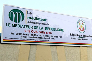 Le Gouvernement complète l’organisation administrative des services du Médiateur de la République