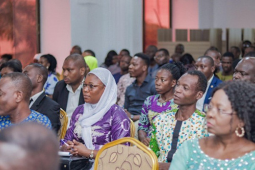 March&eacute;s publics : une formation ouverte aux jeunes et femmes entrepreneurs