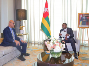 a-abu-dhabi-echanges-entre-le-president-du-conseil-et-le-directeur-general-d-ecobank