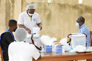 La deuxième dose d’AstraZeneca élargie aux 30 ans et plus du Grand Lomé
