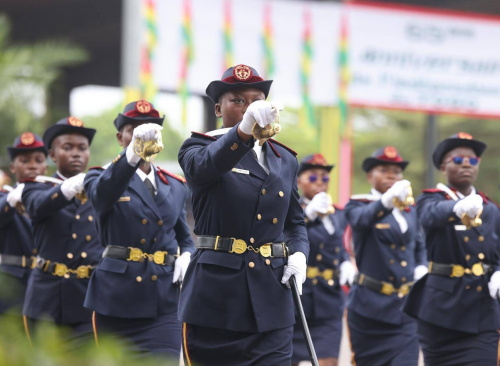 L'Ecole du service de sant&eacute; des arm&eacute;es de Lom&eacute; recrute