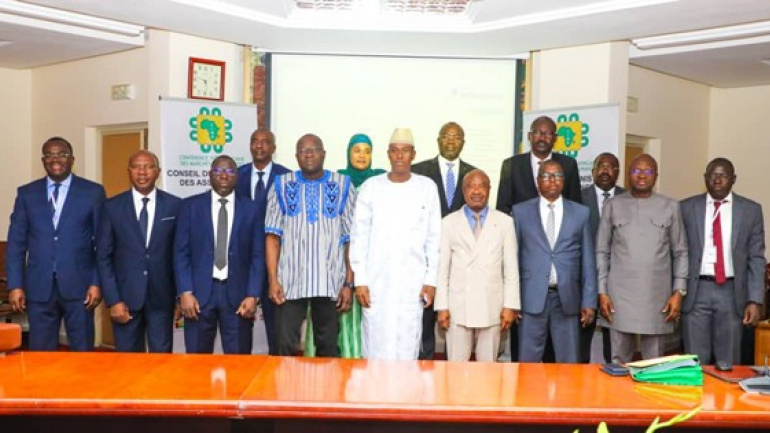marche-africain-des-assurances-a-lome-les-etats-font-le-point-sur-les-reformes