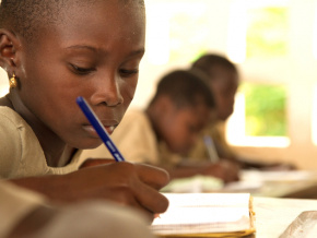 Réouverture des écoles le 15 juin, uniquement pour les classes d’examen