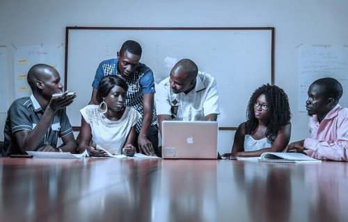 Num&eacute;rique : un programme pour renforcer l&rsquo;accompagnement des startups