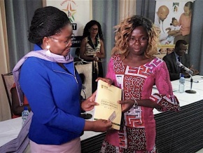 La ministre Victoire Tomégah-Dogbé lance le programme de couverture sociale des volontaires nationaux de compétence