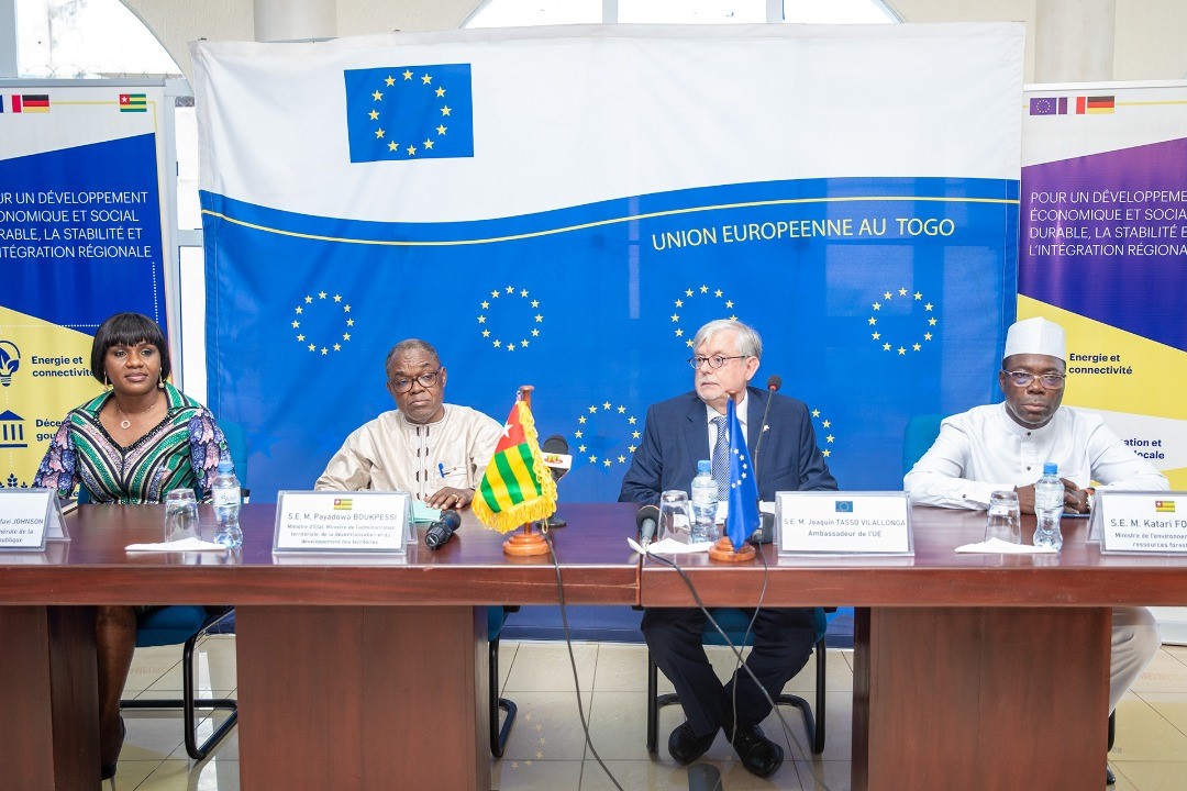 Le Togo et l&#039;UE signent deux conventions sur l&#039;environnement et les services publics
