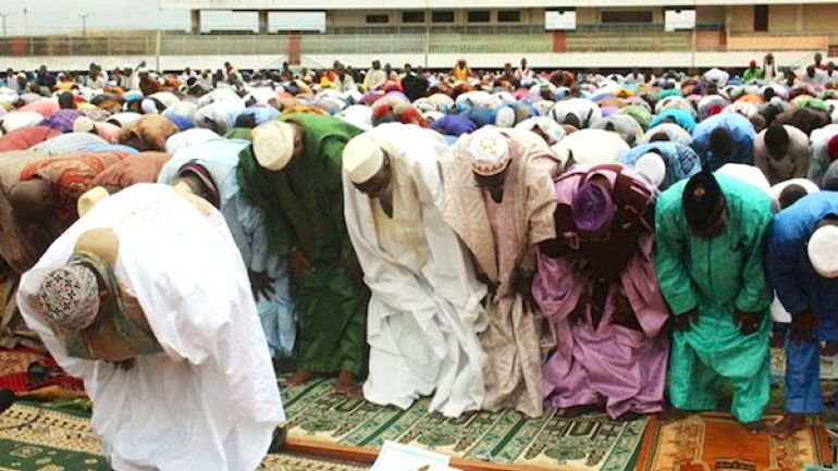 Pas de prières de fin de Ramadan sur les esplanades cette année