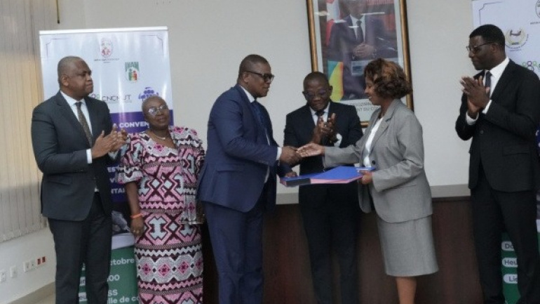 amu-les-organismes-de-gestion-et-les-compagnies-d-assurances-privees-desormais-lies-par-une-convention